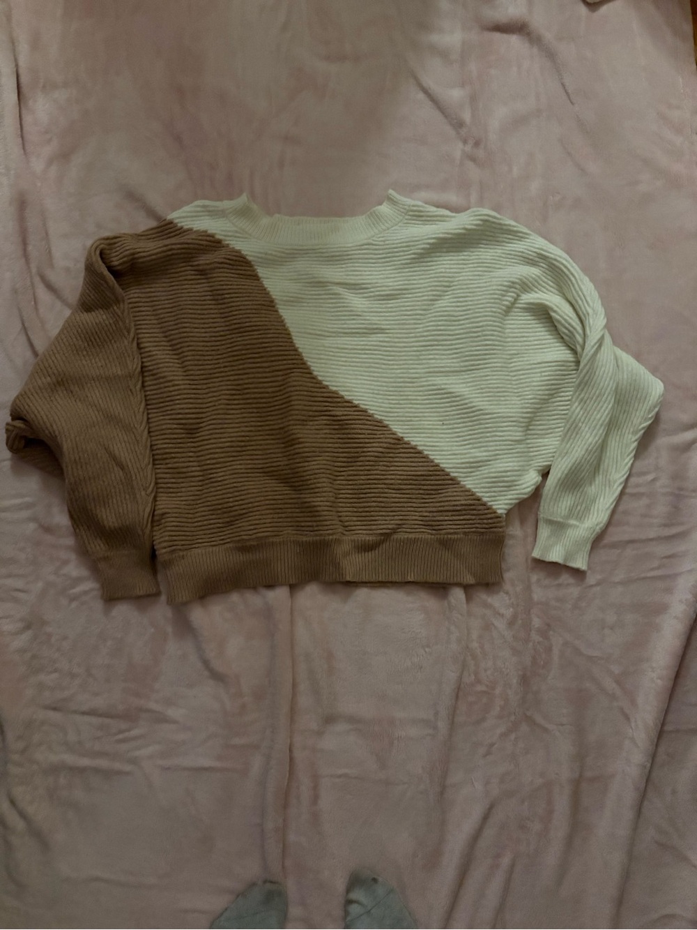 Francesca's Collections Two-Tone Off-Shoulder Ribbed Sweater - Cream & Brown